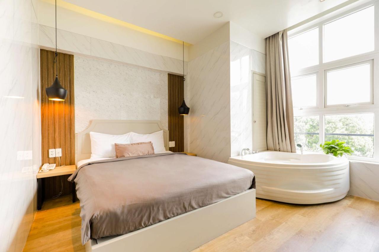 La Hotel Q10 Хошимин Экстерьер фото